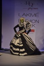 Model walk the ramp for Sapna Bhavnani and Sukriti Grover Show at lakme fashion week 2012 in Grand Hyatt, Mumbai on 2nd March 2012 (2).JPG
